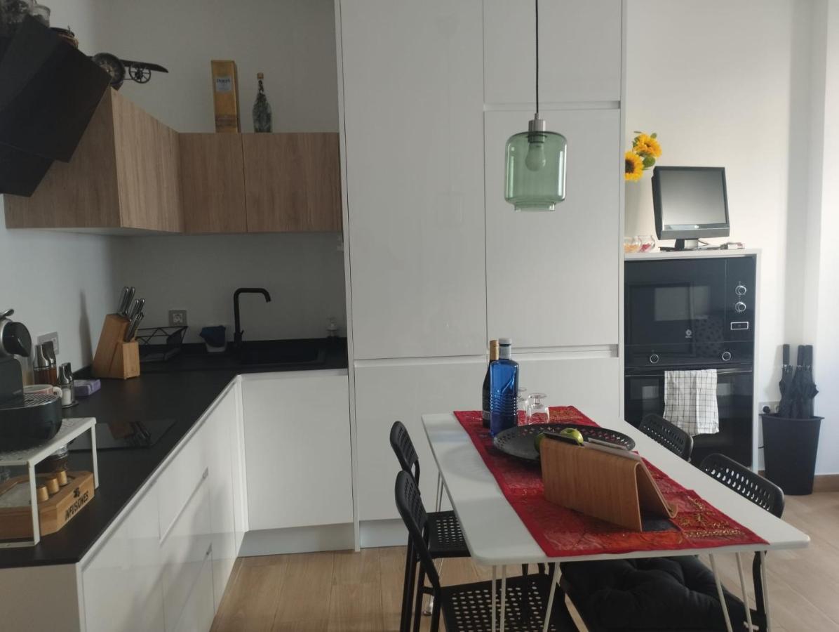 Apartmán Atico Aire De Triana Sevilla Exteriér fotografie