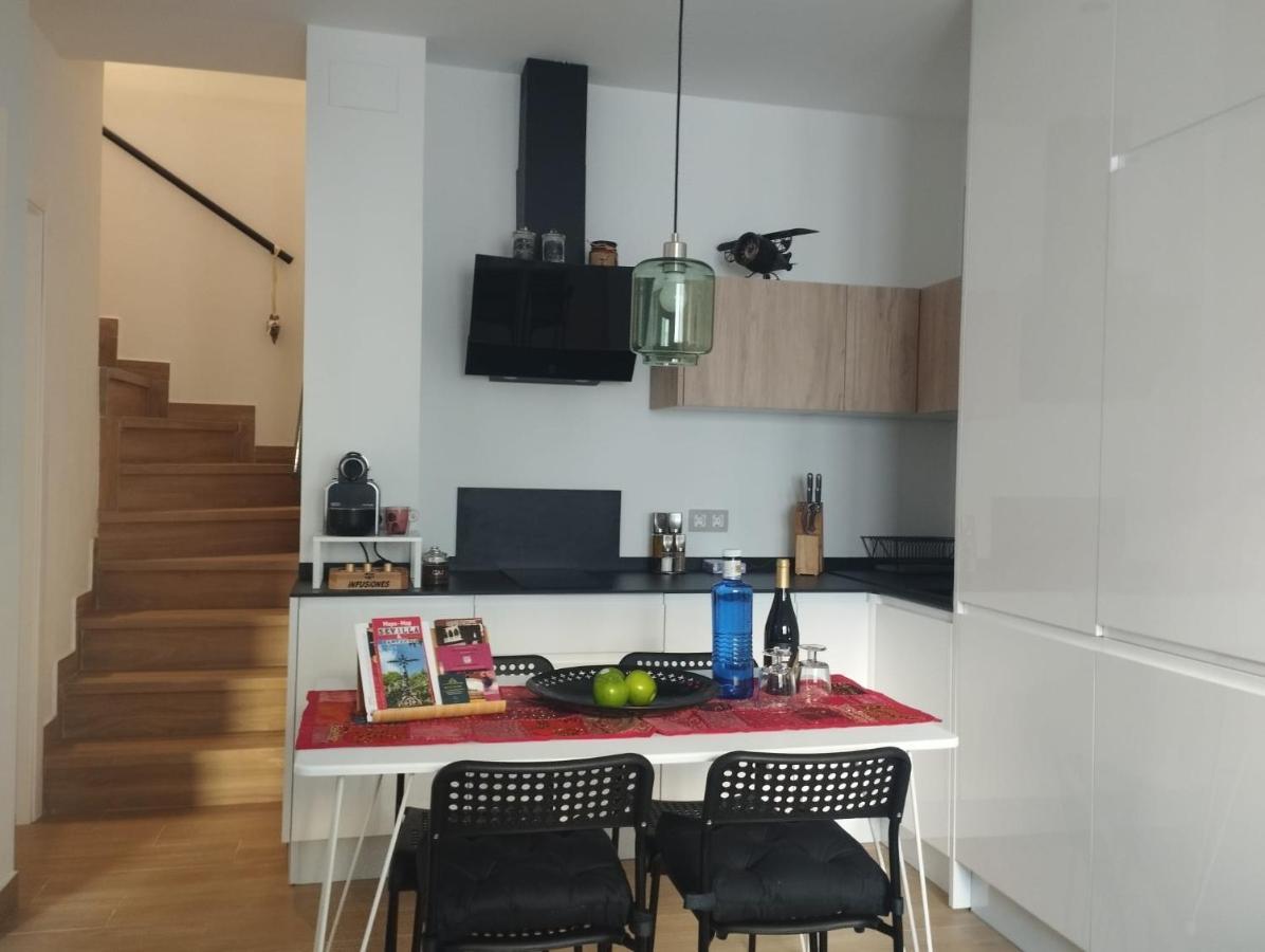 Apartmán Atico Aire De Triana Sevilla Exteriér fotografie