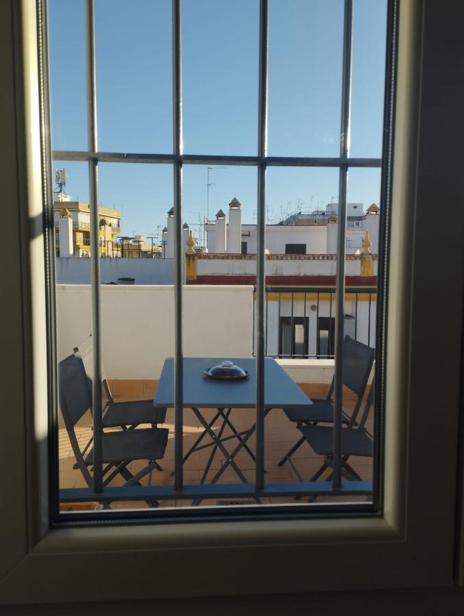 Apartmán Atico Aire De Triana Sevilla Exteriér fotografie